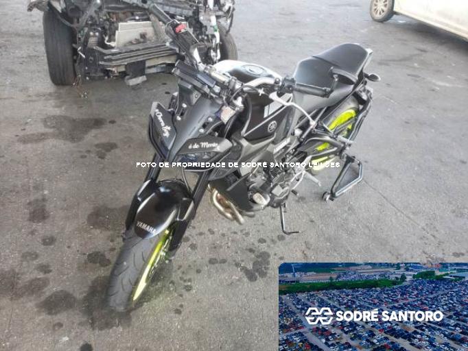 YAMAHA MT-09 850 21/21