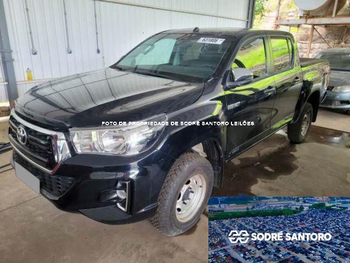 TOYOTA HILUX CD 19/19