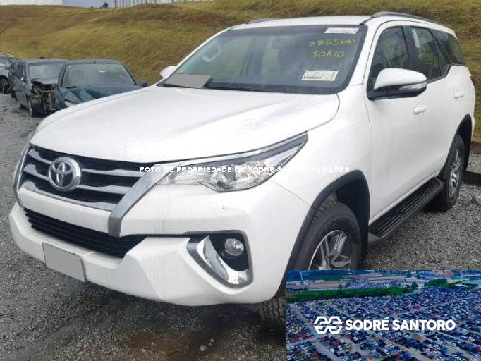 TOYOTA HILUX SW4 16/17